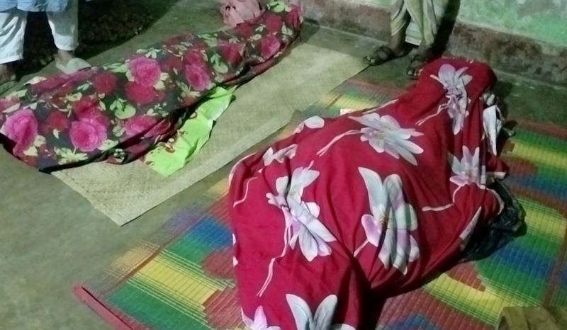 অটোরিকশা চার্জ দিতে গিয়ে বিদ্যুৎস্পর্শে প্রাণ গেল নারীসহ দুইজনের